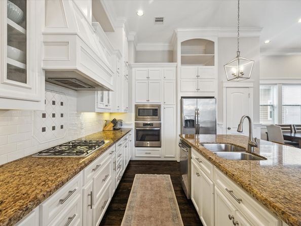 1431 W 25th Street, Houston TX 77008