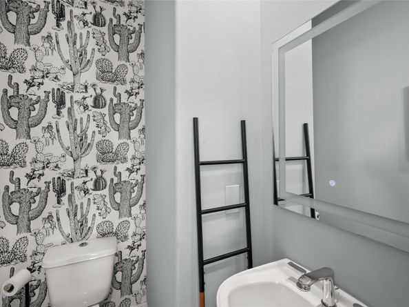 1609 Hickory Street, Houston TX 77007