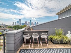 1609 Hickory Street, Houston TX 77007