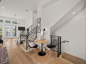 1609 Hickory Street, Houston TX 77007