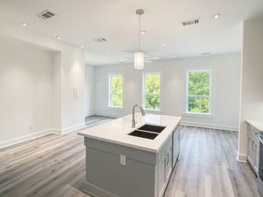 867 E Lonnie Lane, Houston TX 77091