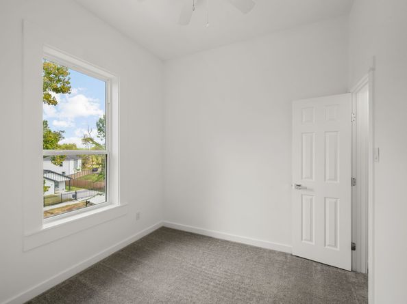 867 E Lonnie Lane, Houston TX 77091