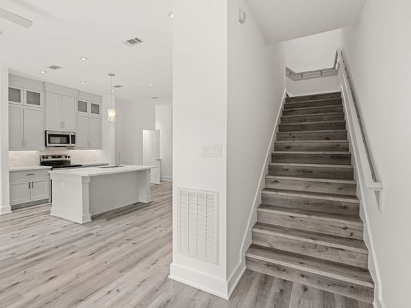 867 E Lonnie Lane, Houston TX 77091