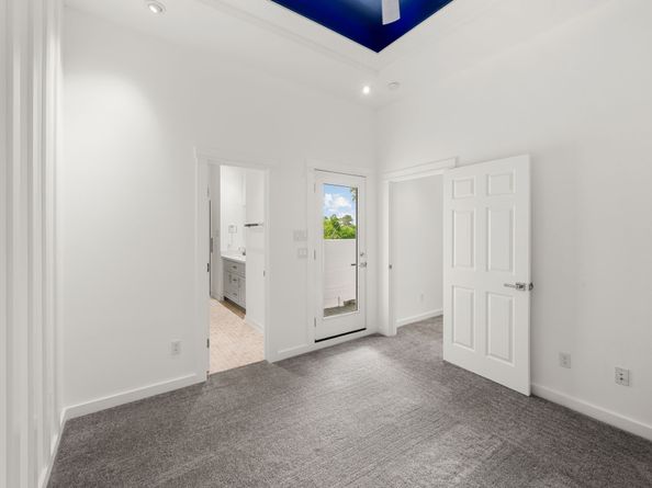 867 E Lonnie Lane, Houston TX 77091