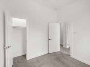 867 E Lonnie Lane, Houston TX 77091