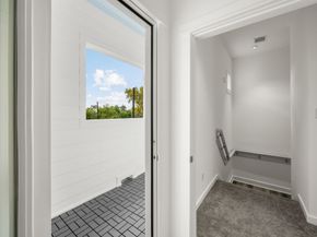 867 E Lonnie Lane, Houston TX 77091