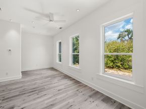 867 E Lonnie Lane, Houston TX 77091