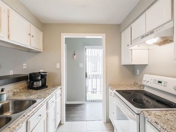 10122 Waterstone Drive, Houston TX 77042