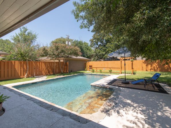4306 Silverwood Drive, Houston TX 77035