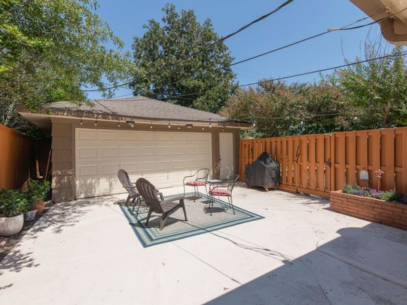 4306 Silverwood Drive, Houston TX 77035