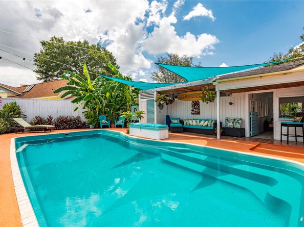 1902 Port Royal Drive, Nassau Bay TX 77058