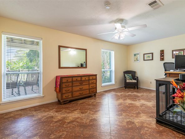 1902 Port Royal Drive, Nassau Bay TX 77058