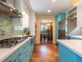 1902 Port Royal Drive, Nassau Bay TX 77058