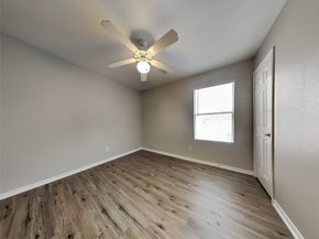 2343 Village Leaf Drive, Spring TX 77386