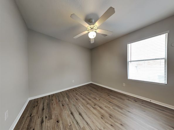 2343 Village Leaf Drive, Spring TX 77386