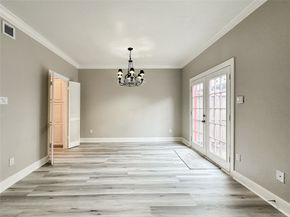 701 Bering Drive 1603, Houston TX 77057