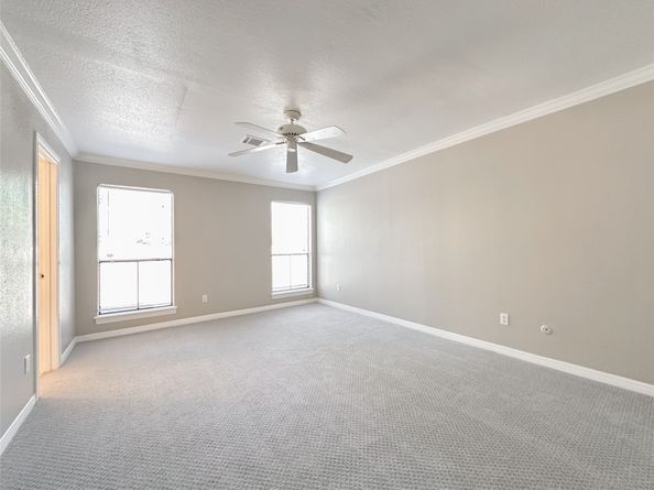 701 Bering Drive 1603, Houston TX 77057