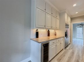 701 Bering Drive 1603, Houston TX 77057