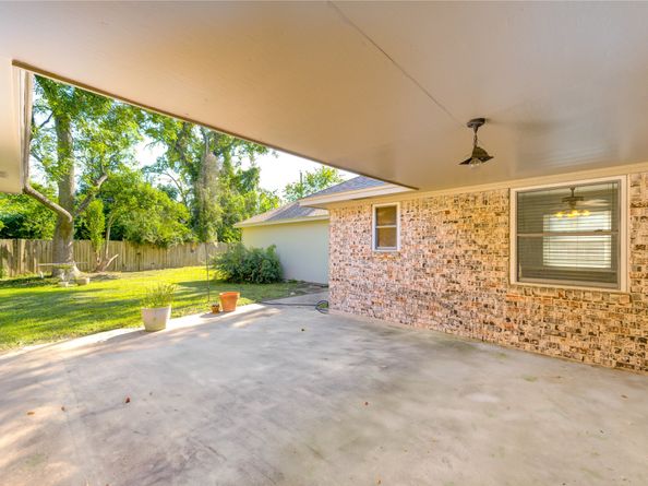 5418 Winding Way Drive, Houston TX 77091