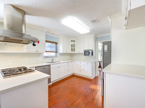 5418 Winding Way Drive, Houston TX 77091