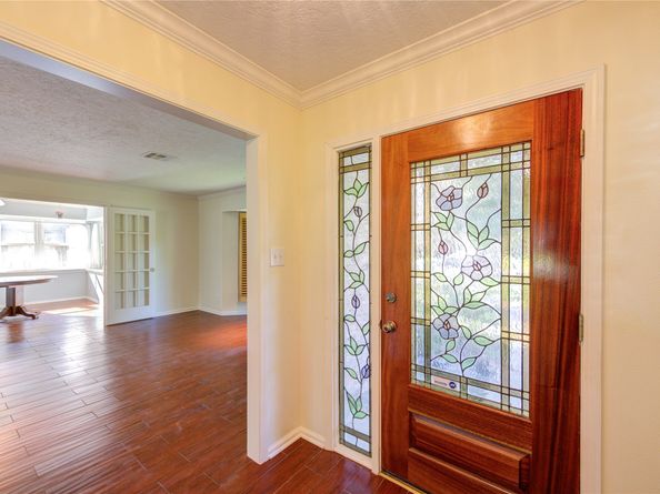 5418 Winding Way Drive, Houston TX 77091