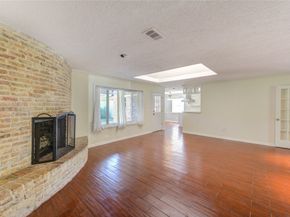 5418 Winding Way Drive, Houston TX 77091