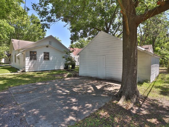 6402 Stratton Street, Houston TX 77023