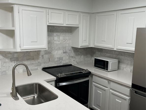 2517 Bering Drive, Houston TX 77057