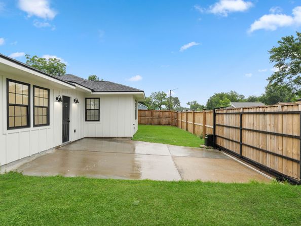 3734 Florinda Street, Houston TX 77021