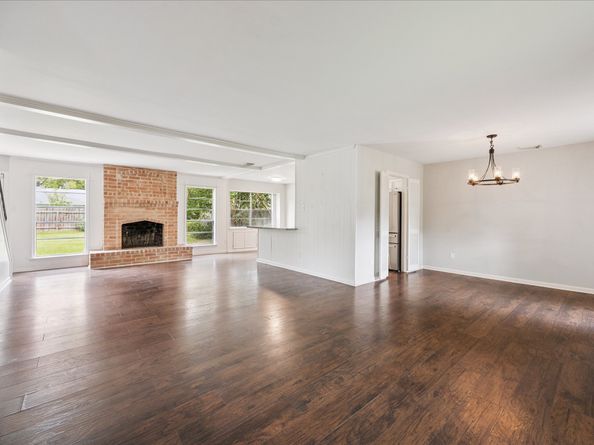 12710 Westleigh Drive, Houston TX 77077