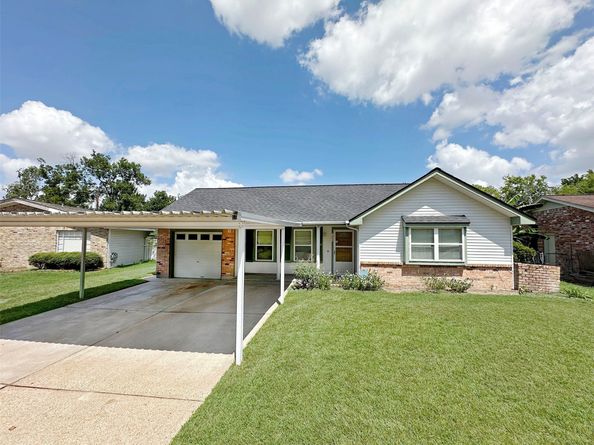 7050 Cole Creek Drive, Houston TX 77092