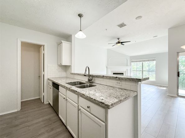 8051 Bay Branch Drive 131, The Woodlands TX 77382