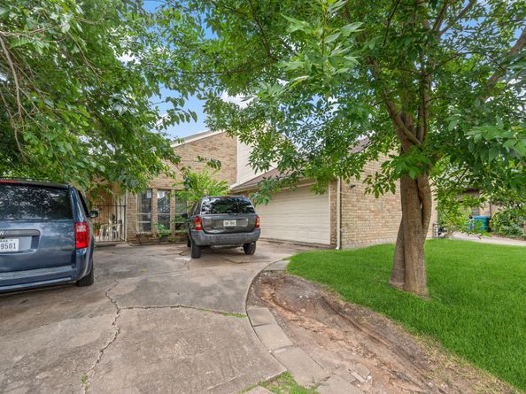13103 Creekview Park Drive, Houston TX 77082