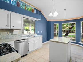 22 S Rain Forest Court, The Woodlands TX 77380