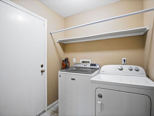 22 S Rain Forest Court, The Woodlands TX 77380