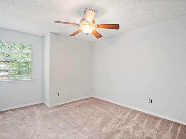 22 S Rain Forest Court, The Woodlands TX 77380