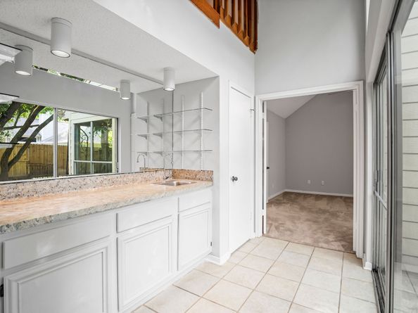 22 S Rain Forest Court, The Woodlands TX 77380