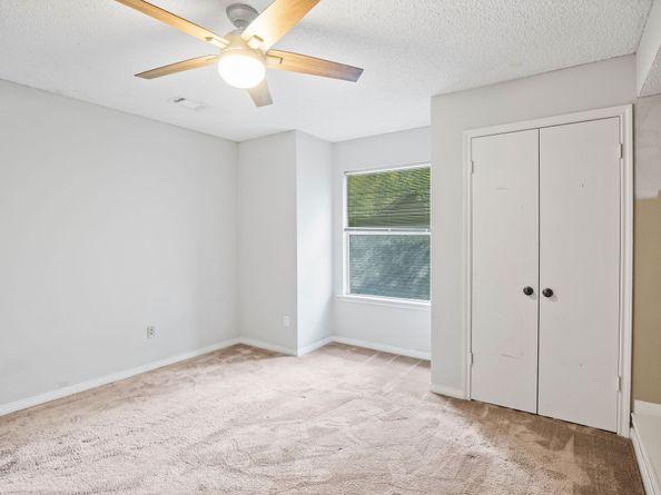 22 S Rain Forest Court, The Woodlands TX 77380
