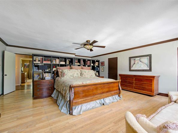 2500 Glen Haven, Houston TX 77030
