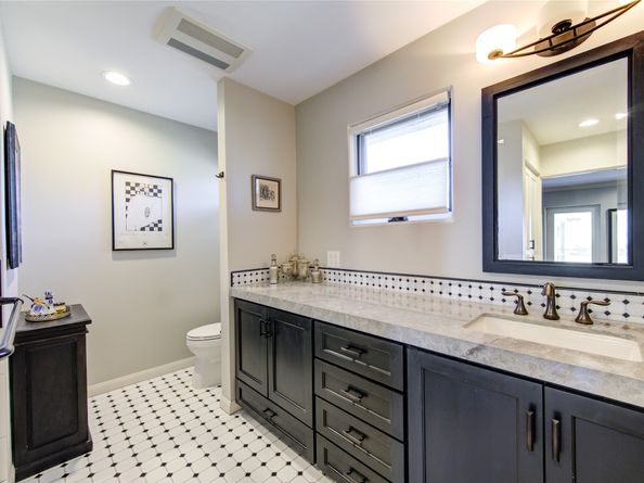 2500 Glen Haven, Houston TX 77030