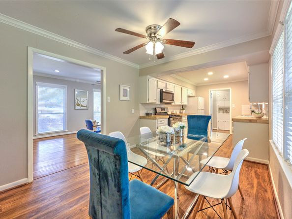 6817 Roos Road, Houston TX 77074