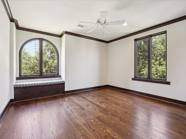 2101 Dickey Place, Houston TX 77019
