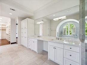 2101 Dickey Place, Houston TX 77019