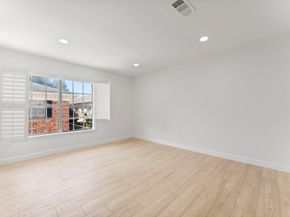 2822 Briarhurst Drive 44, Houston TX 77057