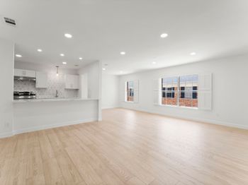 2822 Briarhurst Drive
