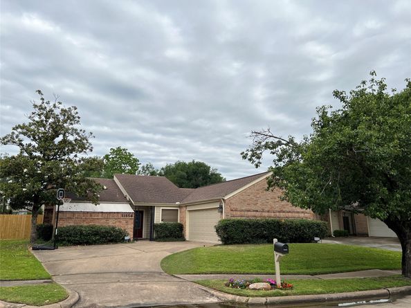 11654 Manor Park Drive, Houston TX 77077
