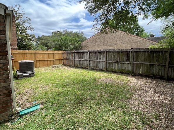 11654 Manor Park Drive, Houston TX 77077