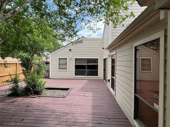 11654 Manor Park Drive, Houston TX 77077