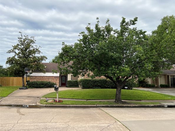 11654 Manor Park Drive, Houston TX 77077