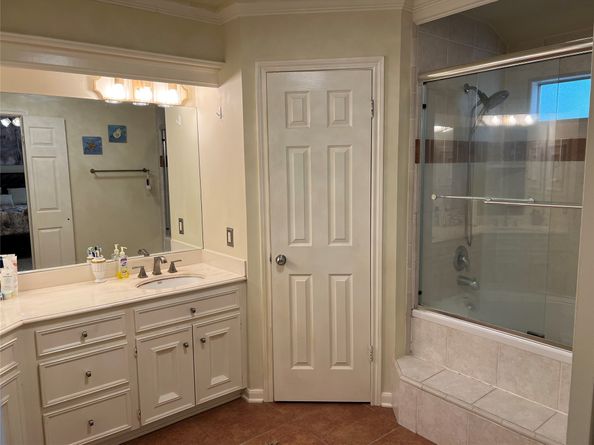 11654 Manor Park Drive, Houston TX 77077
